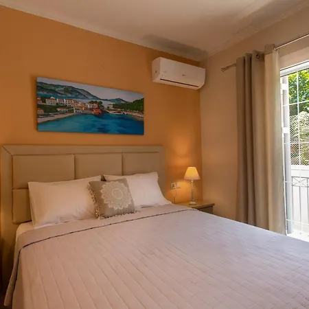 Dina Apartman Argosztóli