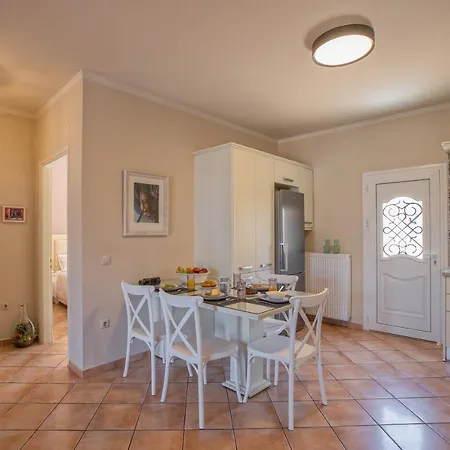 Appartement Dina *