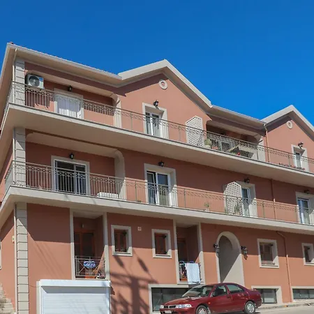 Appartement Dina *