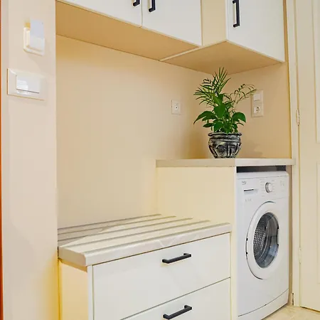 Apartment Dina *