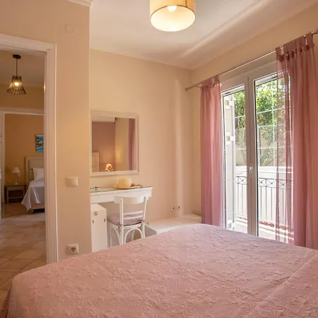 Dina * Αργοστόλι