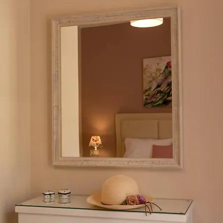 Dina Διαμέρισμα *